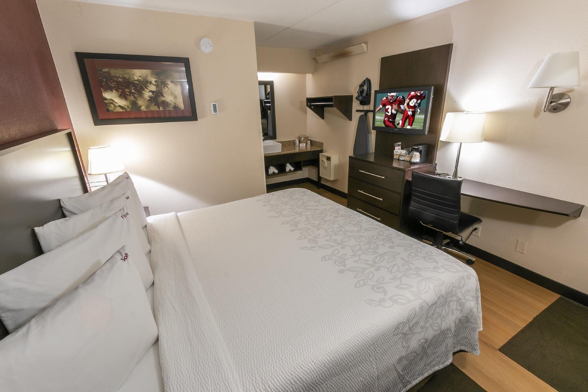 Red Roof Inn Plus+ St. Louis - Forest Park / Hampton Ave. Exterior foto
