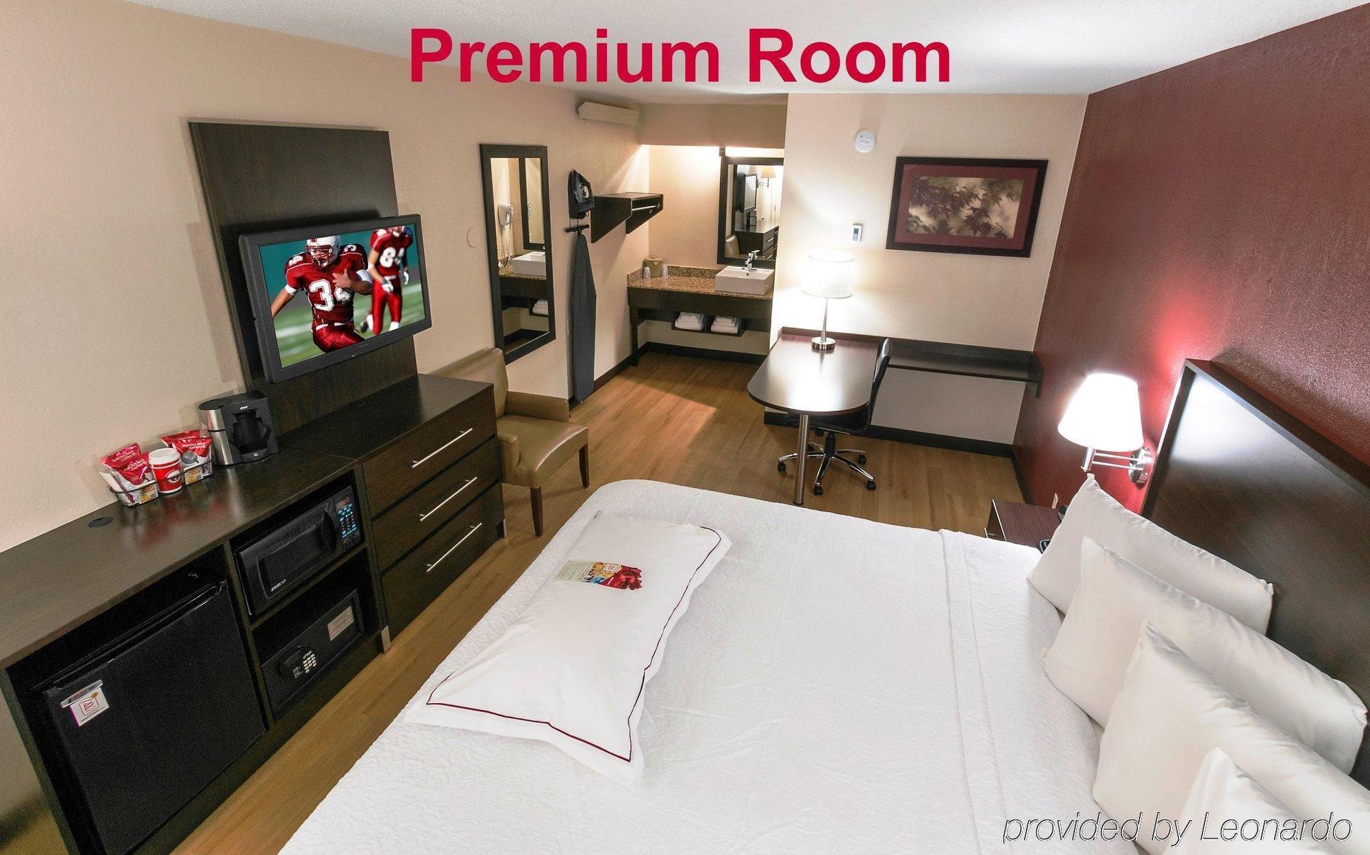 Red Roof Inn Plus+ St. Louis - Forest Park / Hampton Ave. Exterior foto