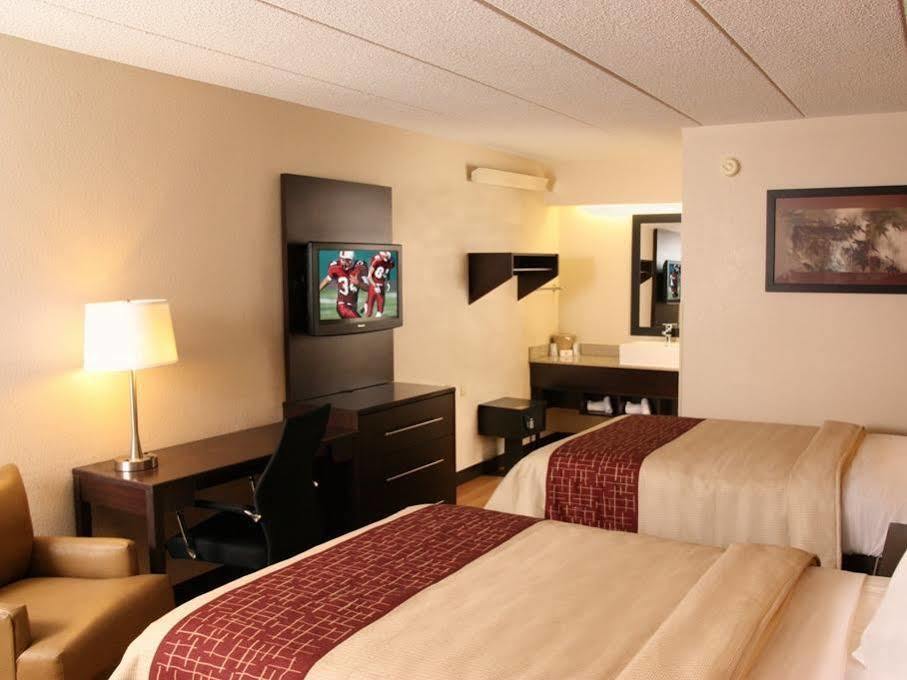 Red Roof Inn Plus+ St. Louis - Forest Park / Hampton Ave. Exterior foto