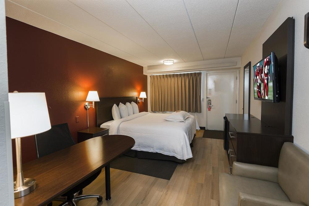 Red Roof Inn Plus+ St. Louis - Forest Park / Hampton Ave. Exterior foto